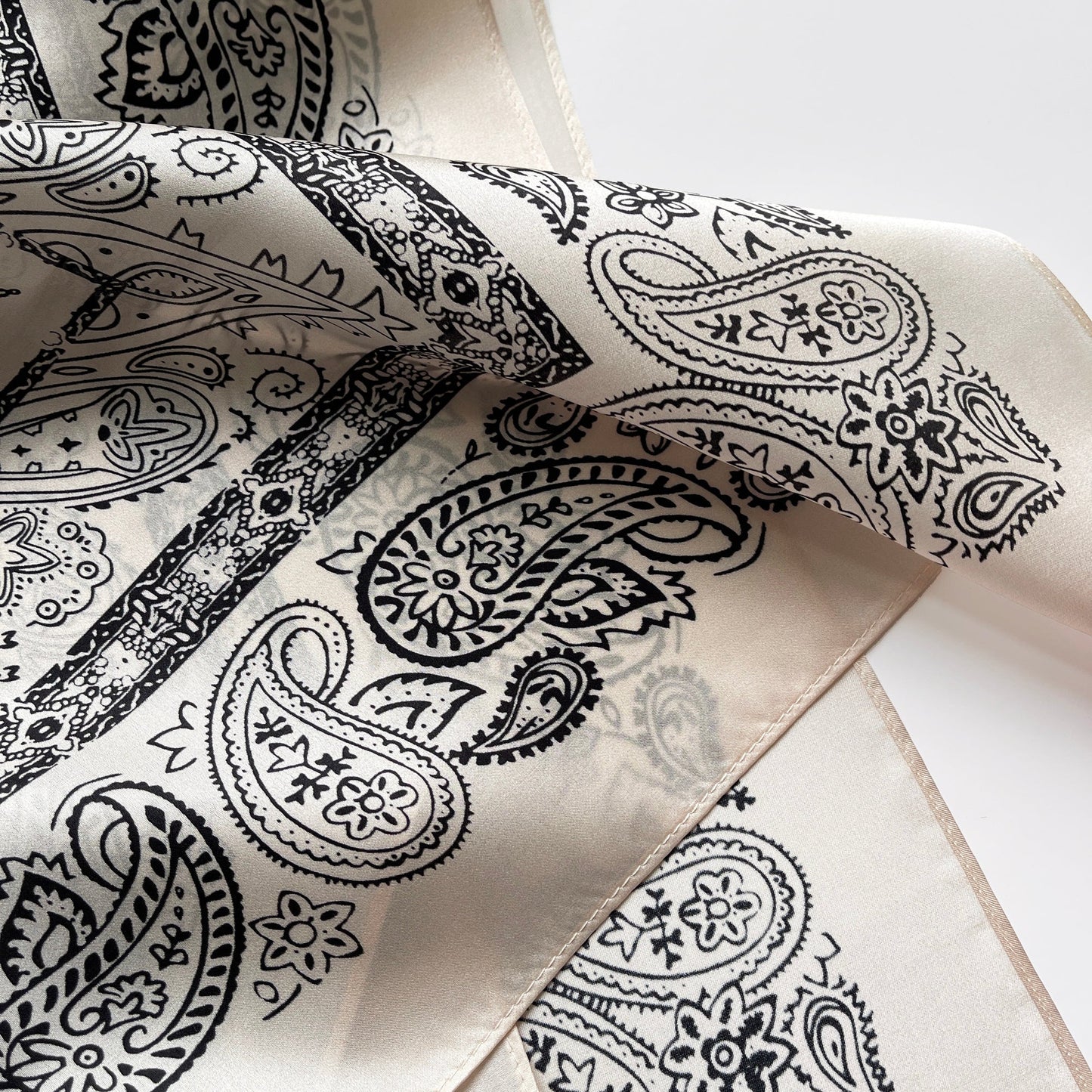 Kavya | Square Scarf